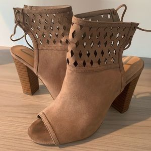 Open Toe Taupe Heel